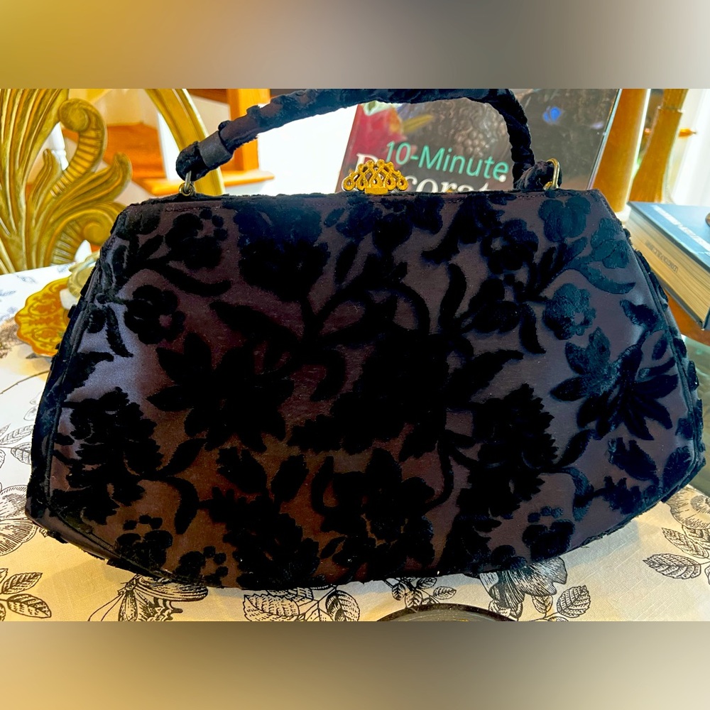 Elegant Black Vintage Velvet Floral Women's Bag